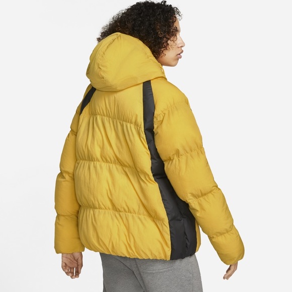 Air Jordan Mens Essential Puffer Jacket DA9806 781 - Picture 2 of 7